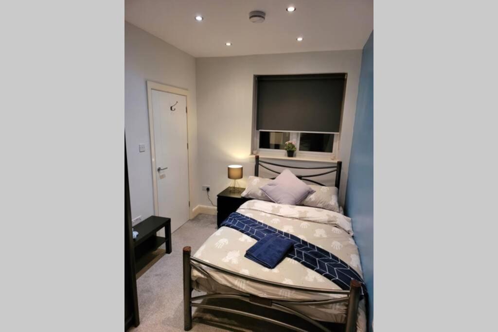 Contemporary 3 Bed Apartment In Hendon Central. Eksteriør billede